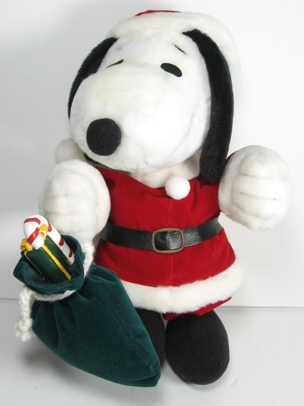 Peanuts SNOOPY Santa Claus Best Animation Motion Plush In Christmas Light